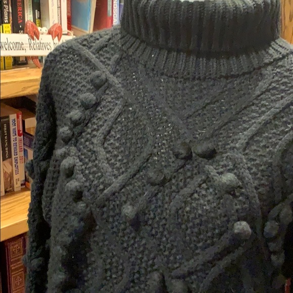 Turtle neck - Picture 2 of 3